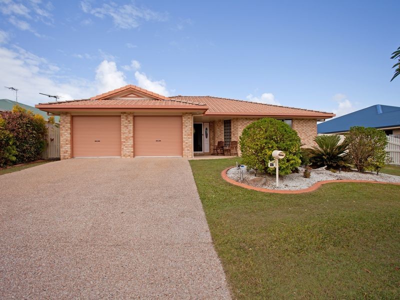 17 Toorak Street, Glenella QLD 4740