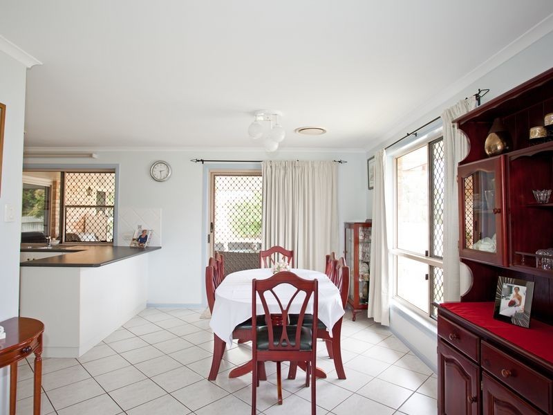 17 Toorak Street, Glenella QLD 4740