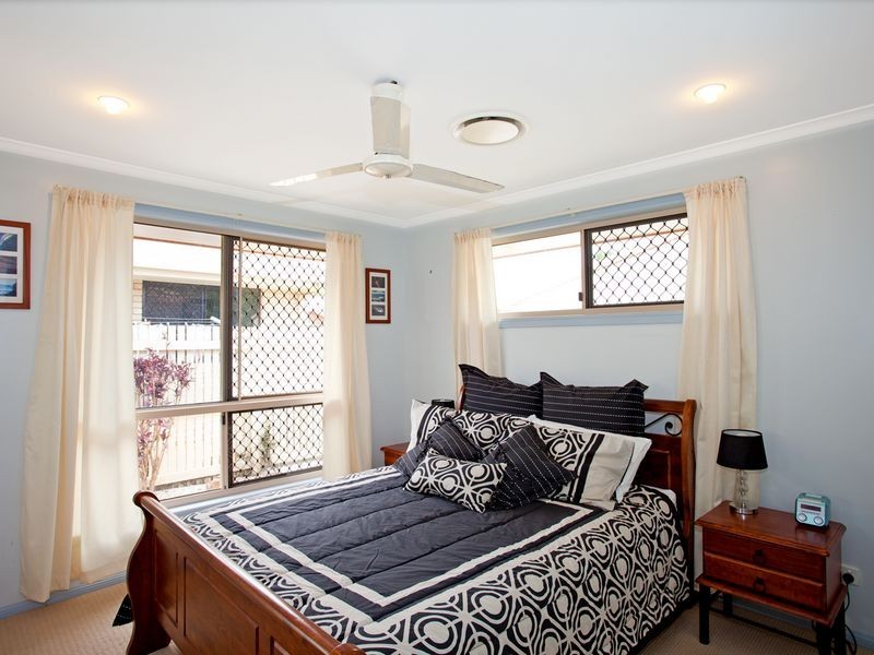 17 Toorak Street, Glenella QLD 4740