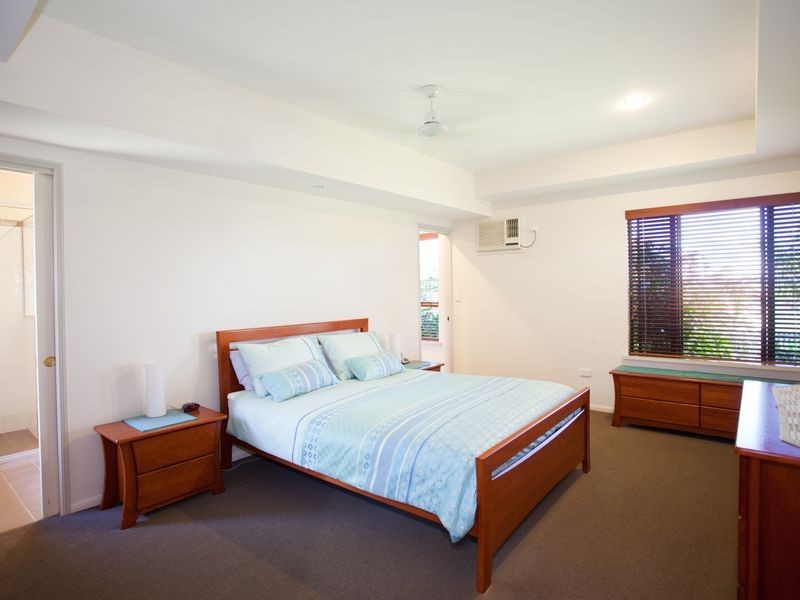 8 Sturt Crescent, Alligator Creek QLD 4740