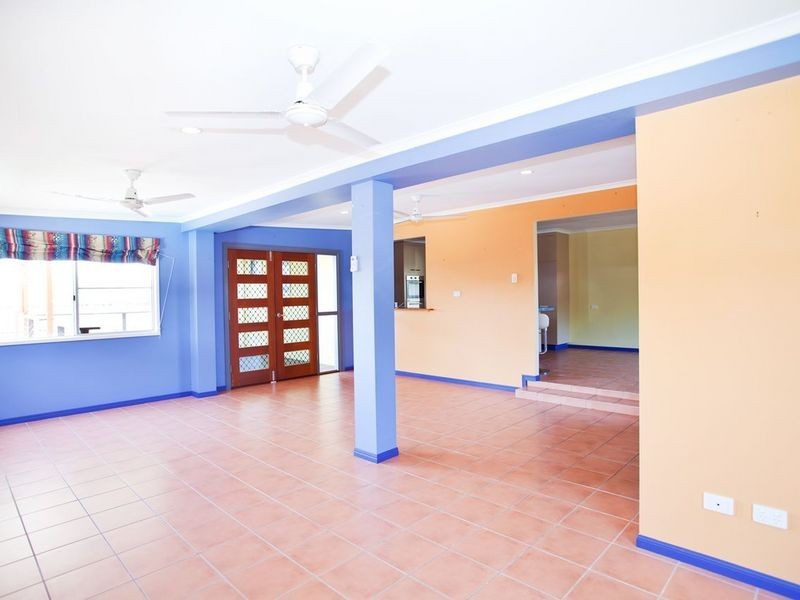 19 Beth Street, Blacks Beach QLD 4740