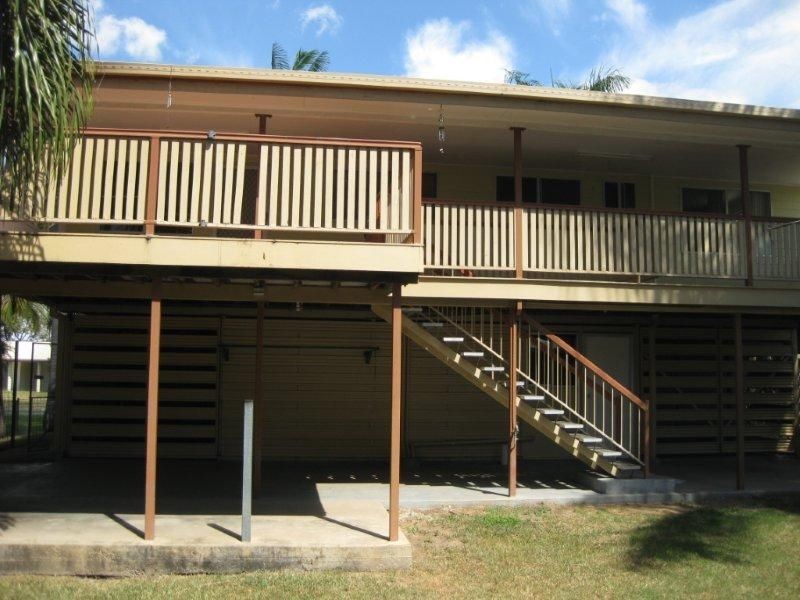 41 YEATES STREET, Moranbah QLD 4744