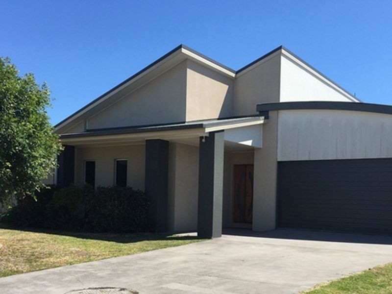 7 Duranbah Circuit, Blacks Beach QLD 4740