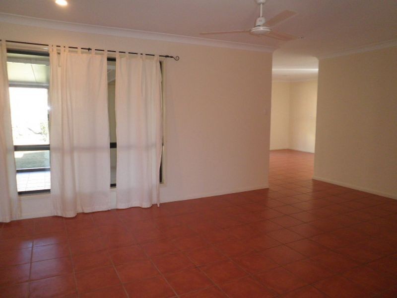 10 STARBOARD CIRCUIT, Shoal Point QLD 4750