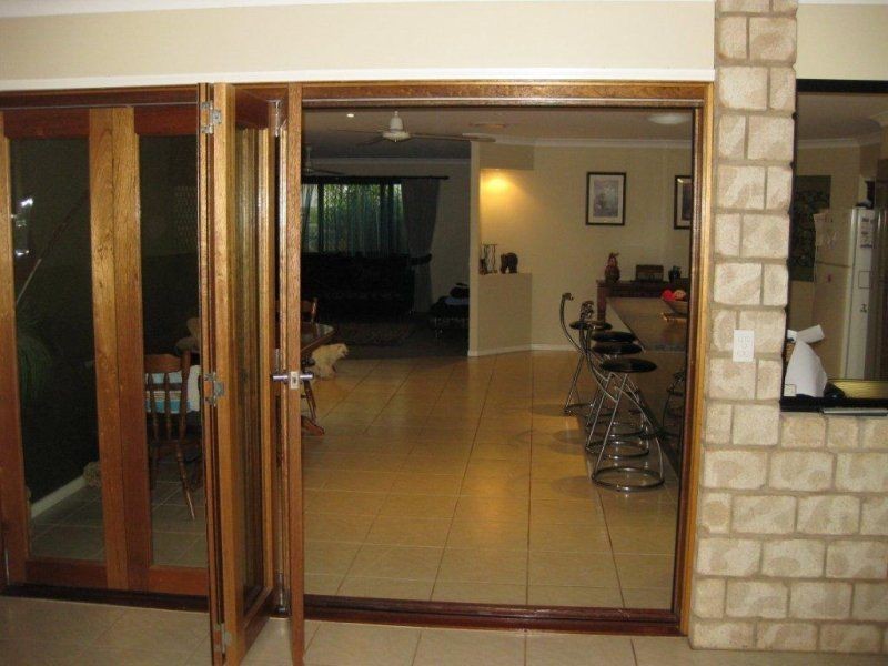 100 Clements Street, Moranbah QLD 4744