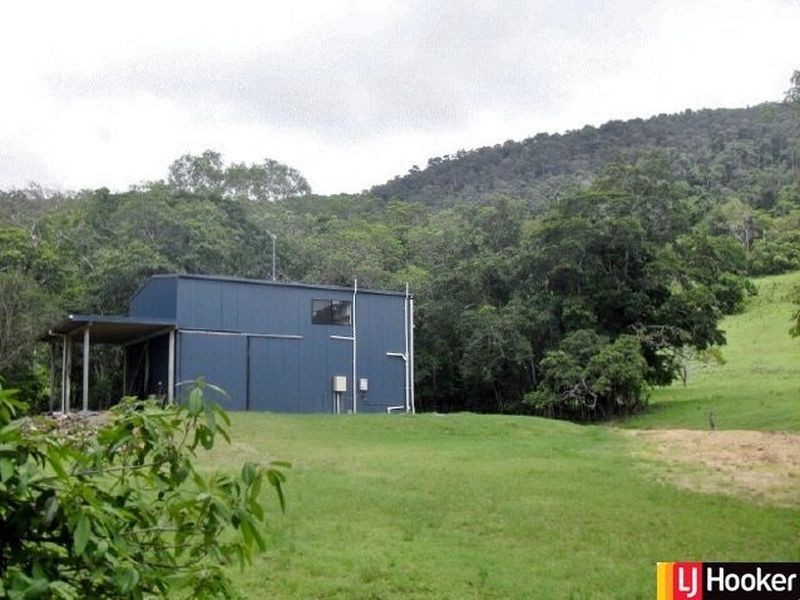 180 Middle Creek Road, Sarina QLD 4737