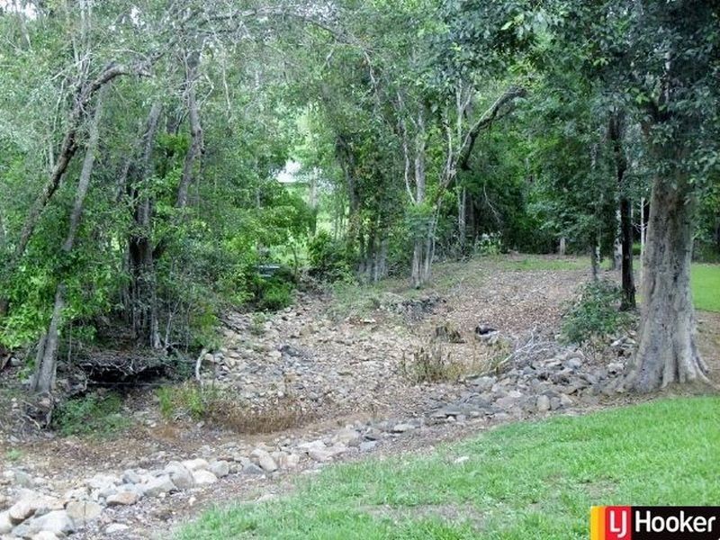 180 Middle Creek Road, Sarina QLD 4737