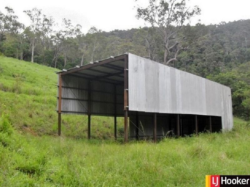 180 Middle Creek Road, Sarina QLD 4737