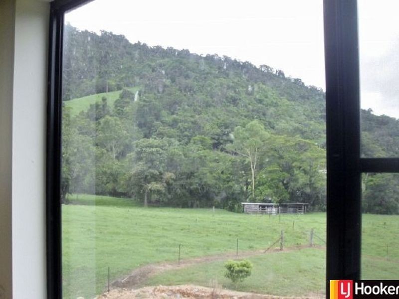 180 Middle Creek Road, Sarina QLD 4737