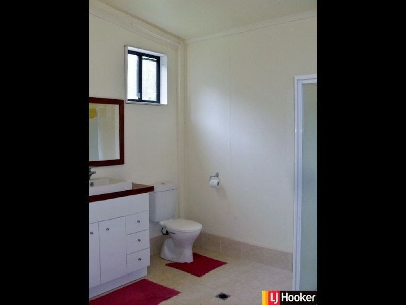 180 Middle Creek Road, Sarina QLD 4737