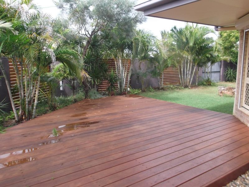 27 PELICAN STREET, Slade Point QLD 4740