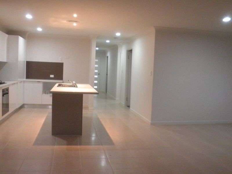 41 Dobinson Street, Bucasia QLD 4750