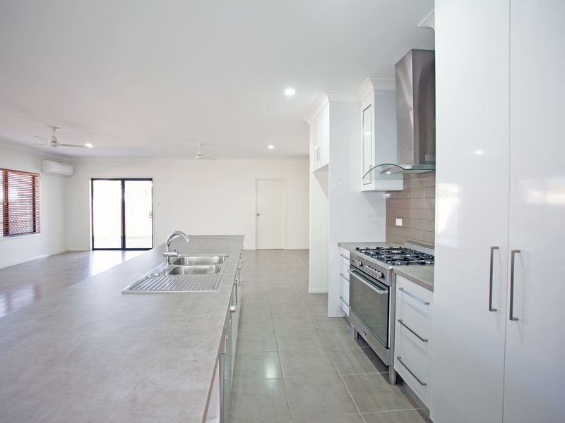 8 Cartledge Court, North Mackay QLD 4740