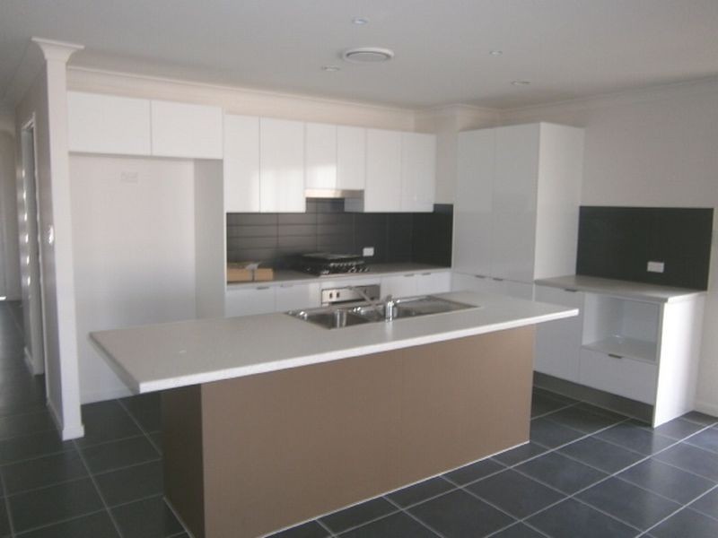 20 HAWKINS STREET, Bucasia QLD 4750