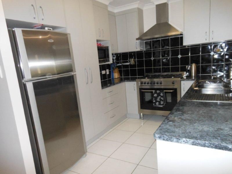 10 Longman Drive, Moranbah QLD 4744