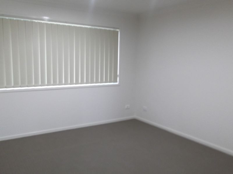 8 DOBINSON STREET, Bucasia QLD 4750