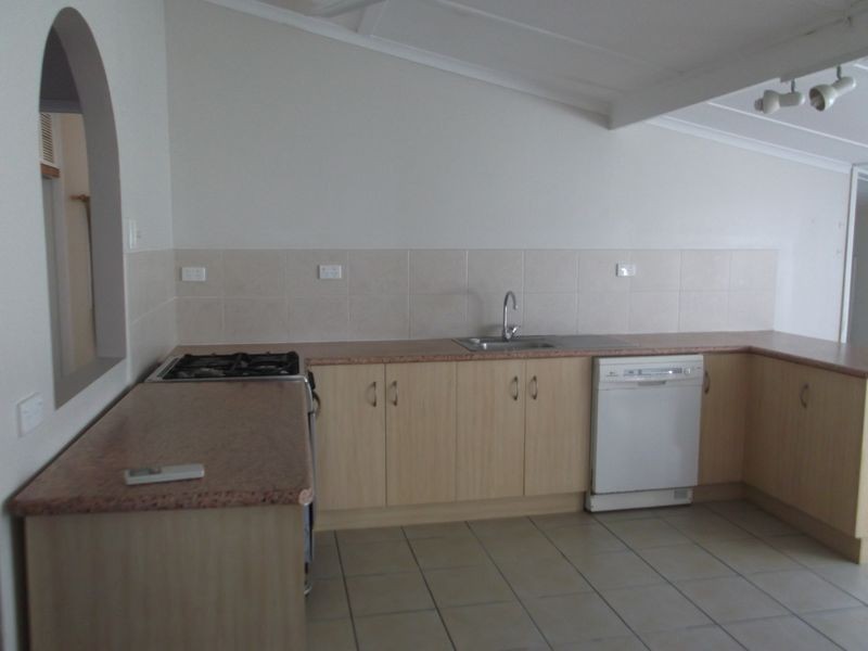 30 Meadow Street, North Mackay QLD 4740