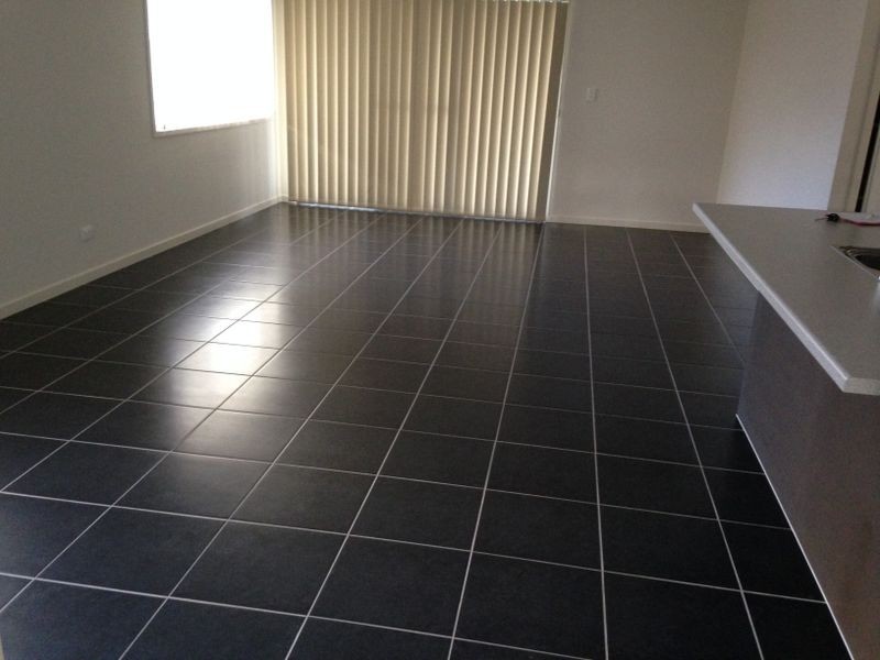 38 Avalon Drive, Rural View QLD 4740