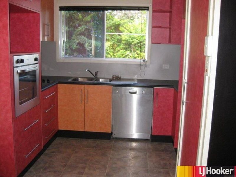 19 BURKE DRIVE, Moranbah QLD 4744