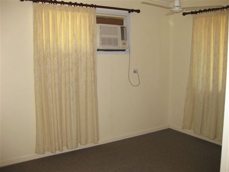 14 FLINDERS DRIVE, Moranbah QLD 4744