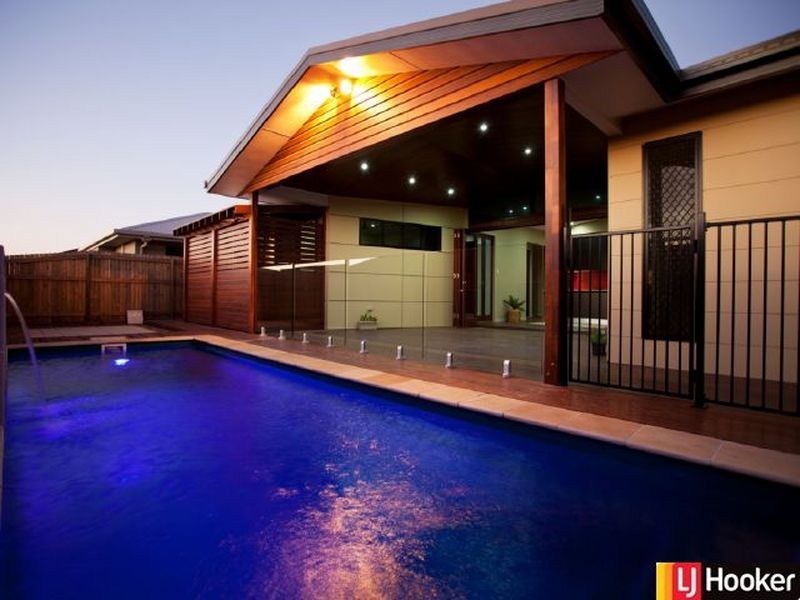 11 McGrath Street Ooralea Waters, Bakers Creek QLD 4740