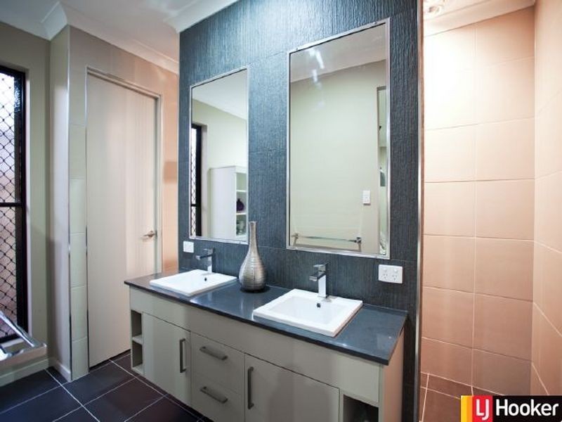 11 McGrath Street Ooralea Waters, Bakers Creek QLD 4740