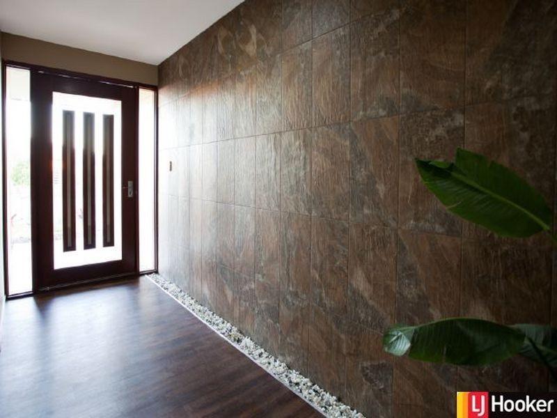 11 McGrath Street Ooralea Waters, Bakers Creek QLD 4740