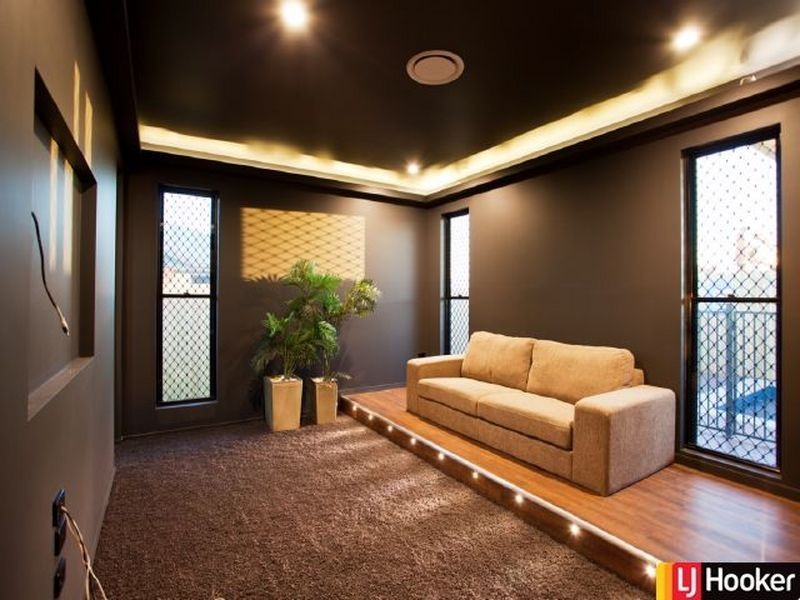 11 McGrath Street Ooralea Waters, Bakers Creek QLD 4740