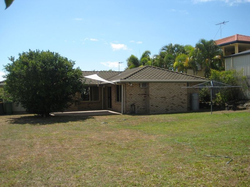 6 Murray Close, Rural View QLD 4740
