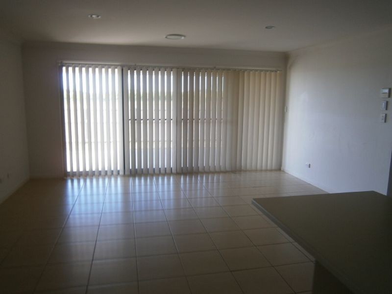 36 AVALON DRIVE, Rural View QLD 4740