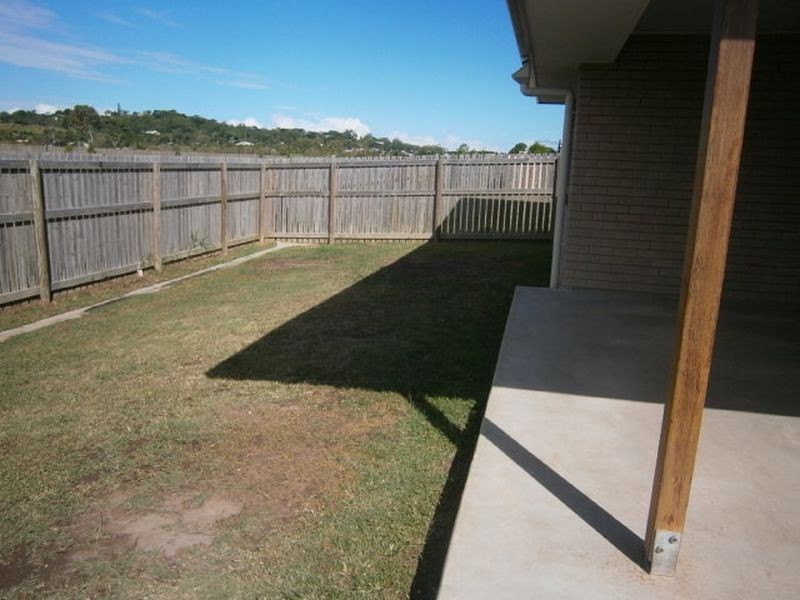 36 AVALON DRIVE, Rural View QLD 4740