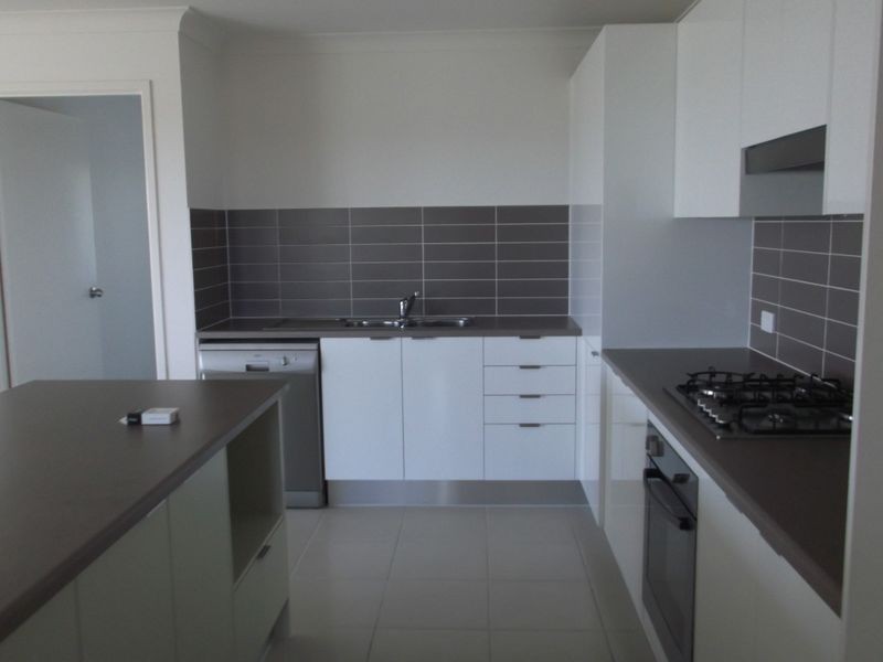 40 Avalon Drive, Rural View QLD 4740