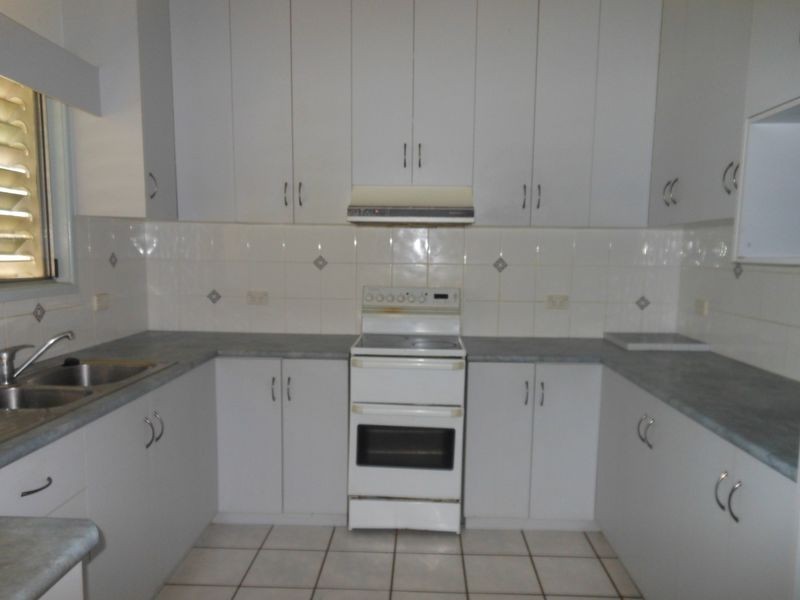 112 McCool Street, Moranbah QLD 4744