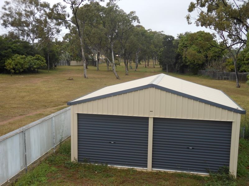 112 McCool Street, Moranbah QLD 4744