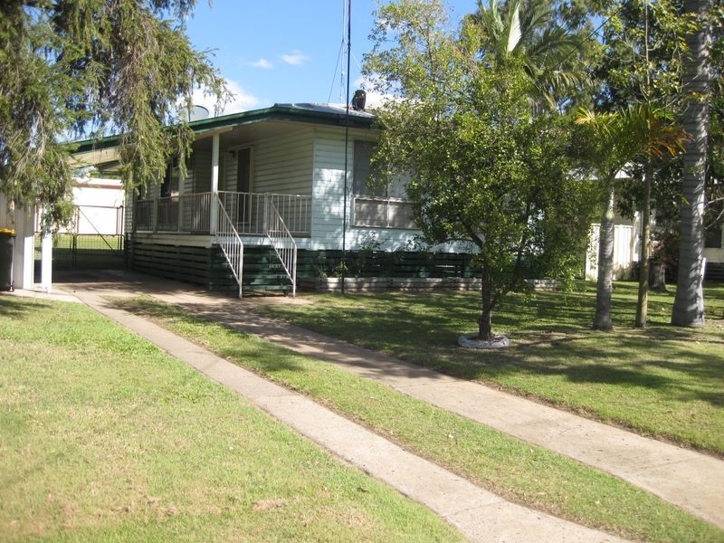 17 Kennedy Drive, Moranbah QLD 4744
