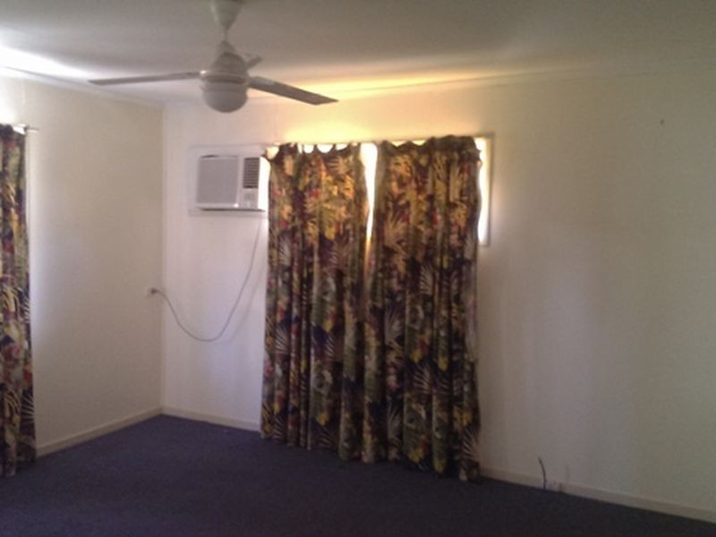 17 Kennedy Drive, Moranbah QLD 4744