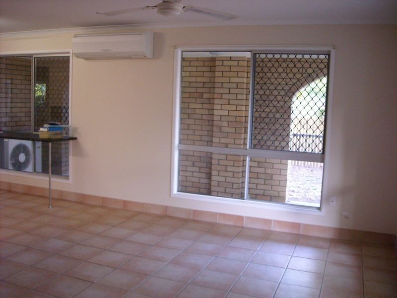 17 NICKLIN DRIVE, Beaconsfield QLD 4740