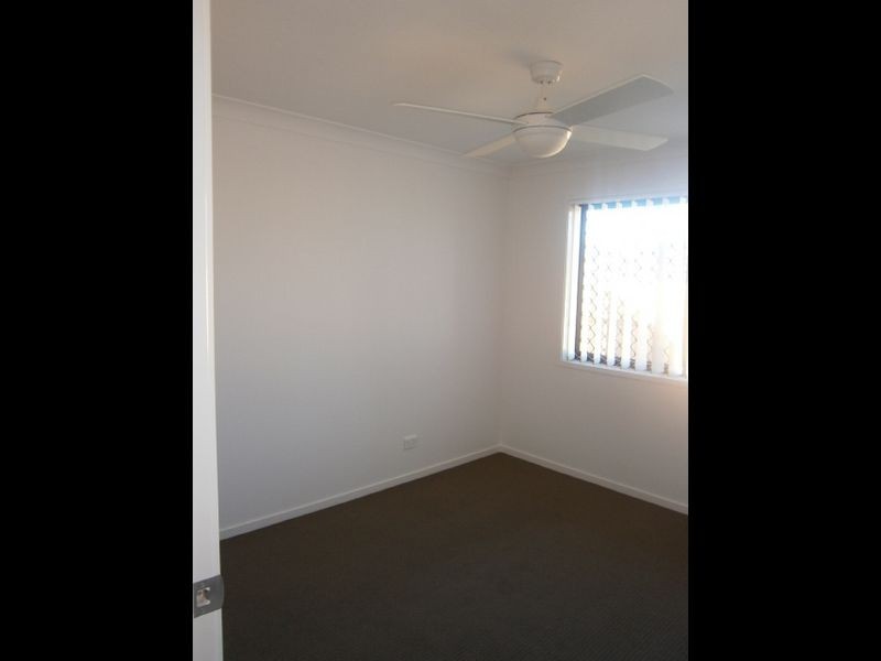 6 DOBINSON STREET, Bucasia QLD 4750