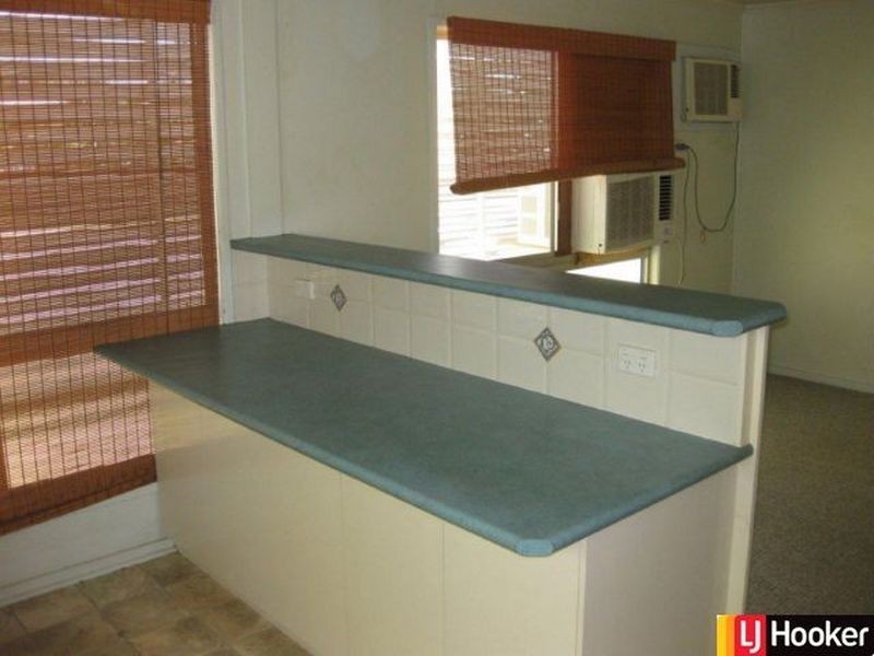 10 ROSE STREET, Moranbah QLD 4744