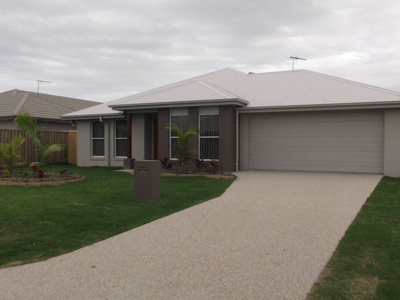 39 Galleon Circuit, Bucasia QLD 4750