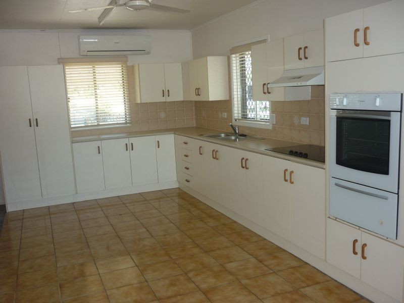 7 Robinson Street, North Mackay QLD 4740