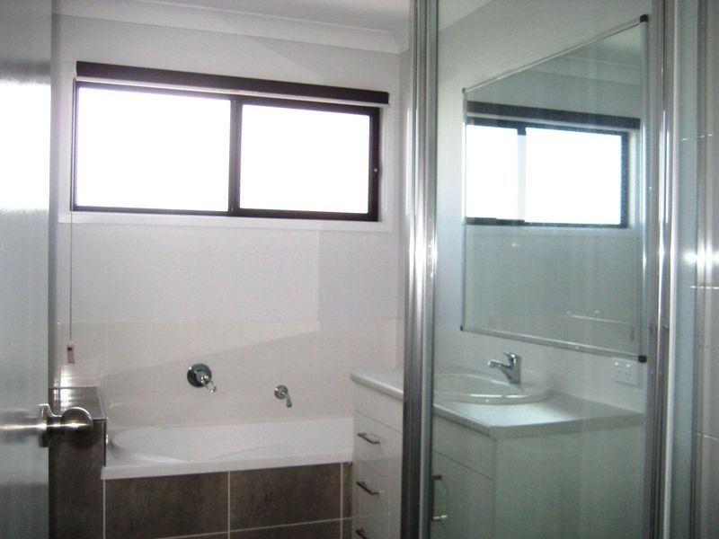 25 Maranark Avenue, Glenella QLD 4740