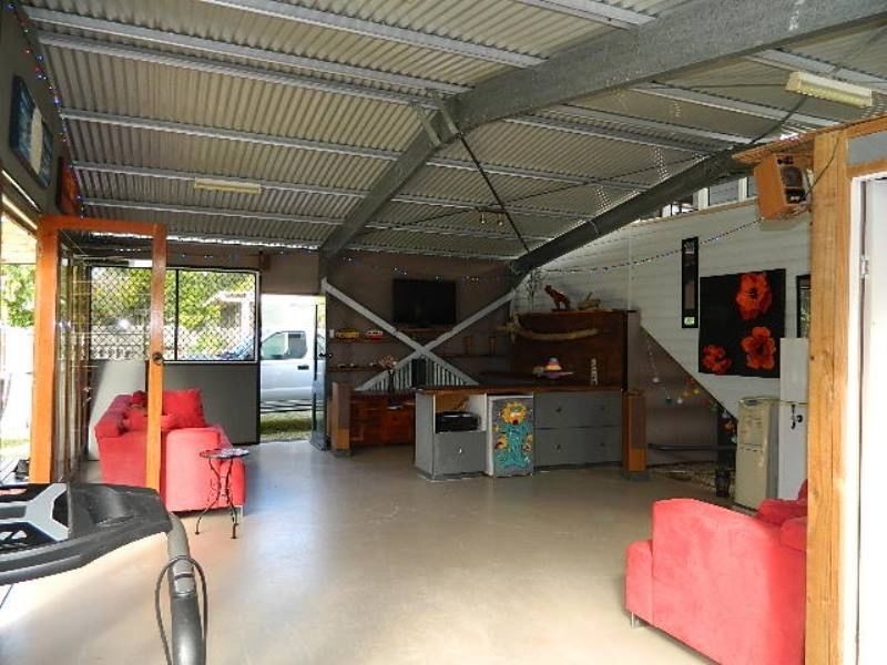 11 Queen Street, North Mackay QLD 4740