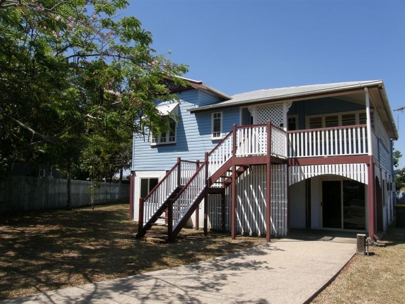 12 Carl Murray Street, Beaconsfield QLD 4740