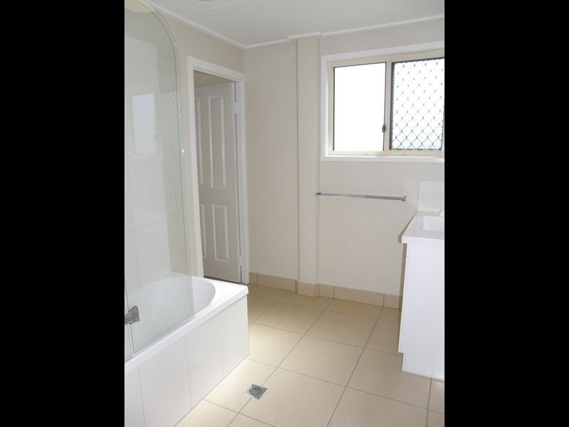 12 Carl Murray Street, Beaconsfield QLD 4740