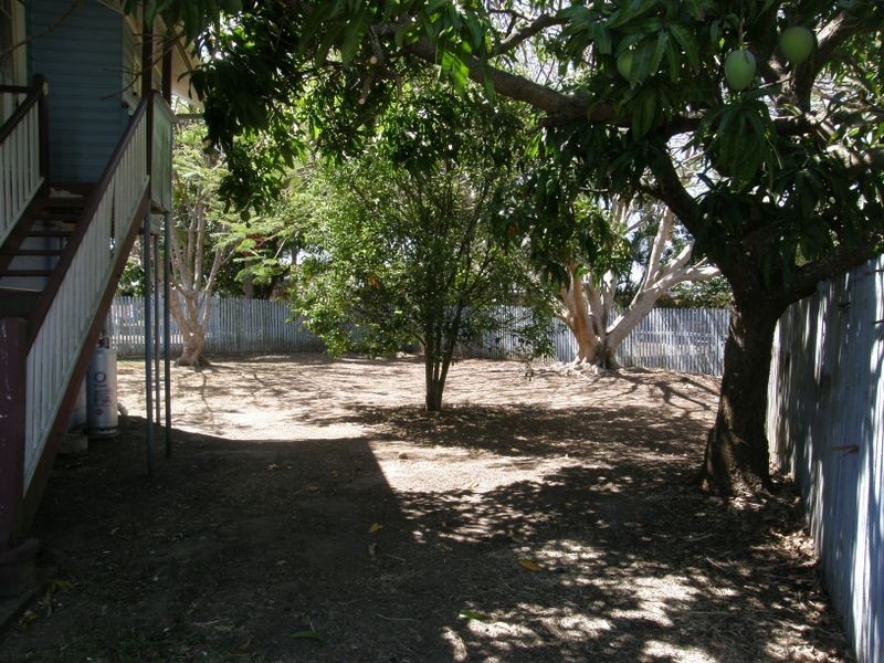 12 Carl Murray Street, Beaconsfield QLD 4740