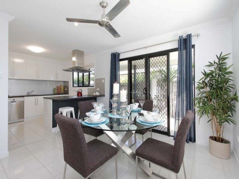 2 Sam Bezzina Drive, Beaconsfield QLD 4740