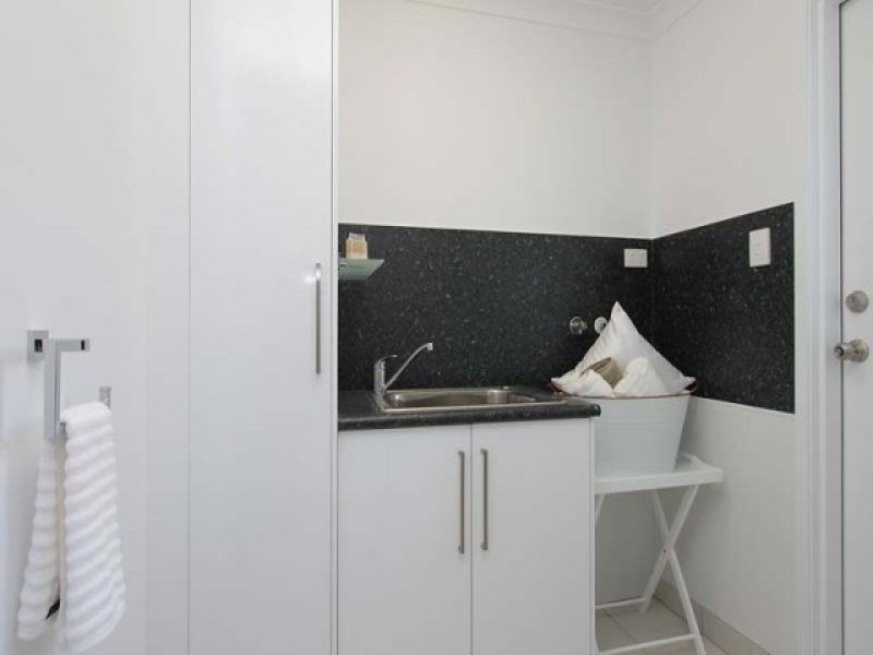 2 Sam Bezzina Drive, Beaconsfield QLD 4740