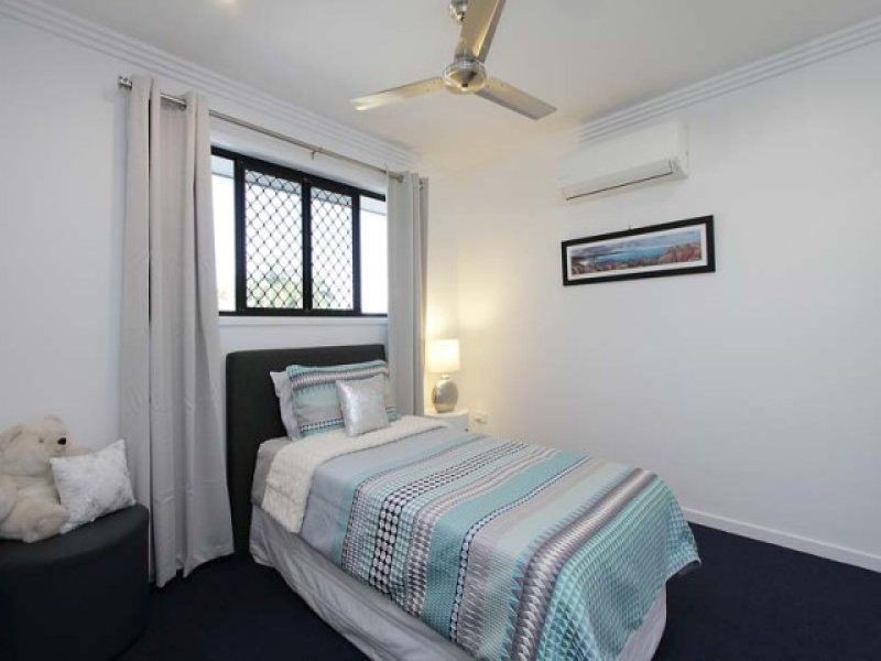 2 Sam Bezzina Drive, Beaconsfield QLD 4740