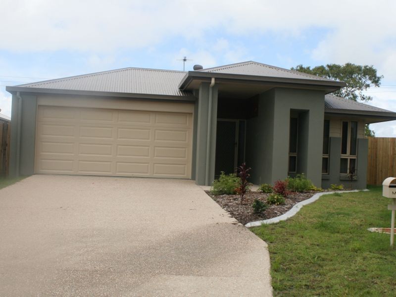 37 Dobinson Street, Bucasia QLD 4750